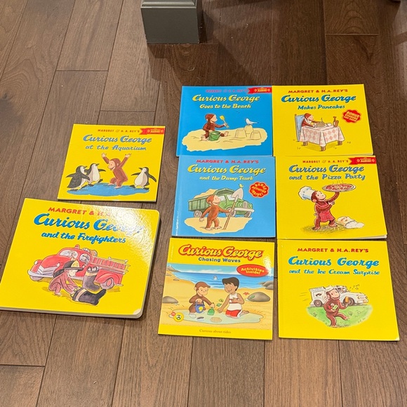 Other - Curious George Children's Book Set - 8 Books